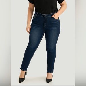 BloomChic Contrast Trim Stitch Dark Wash Jeans